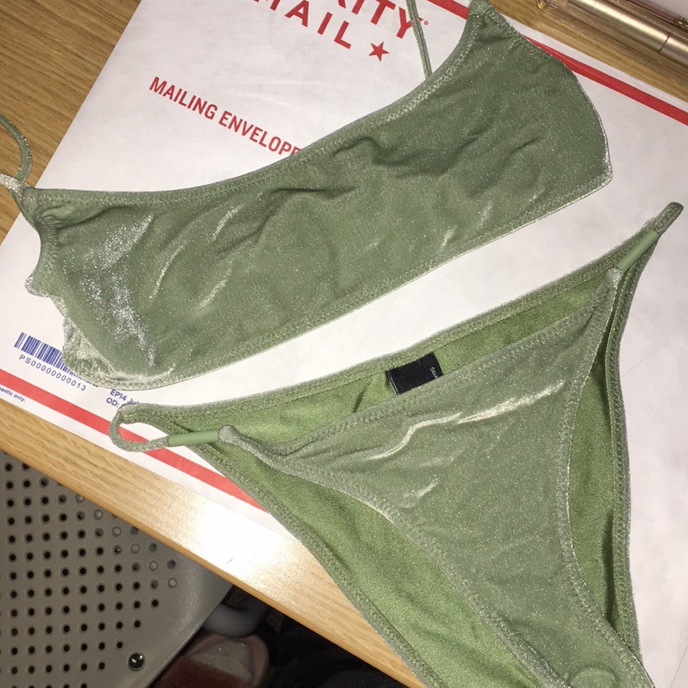Triangl Kiara Bikini Size Small - Picture 4 of 5